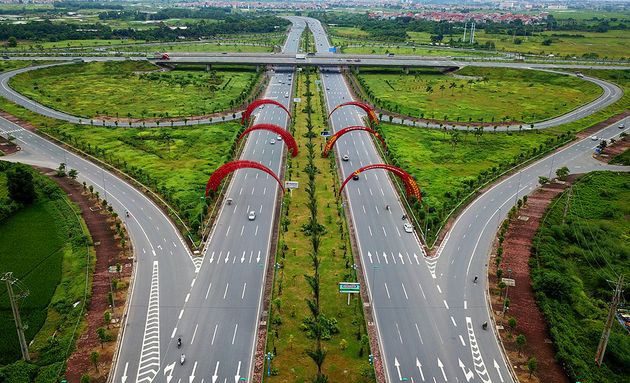 Bắt đầu tư ngã tư đường Võ Nguyên Giáp và đường 5 kéo dài chạy về hướng sân bay Nội Bài 11km là khu vực được quy hoạch dự án thành phố thông minh.