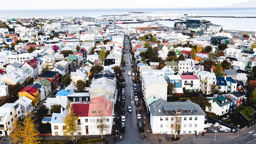 Iceland Hòn đảo giàu có và yên bình bậc nhất Châu Âu