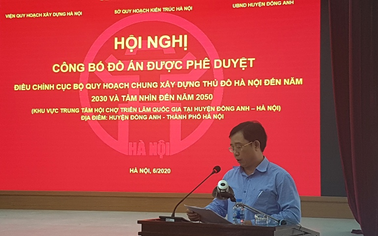 Đại diện Sở QH-KT Hà Nội công bố các quyết định phê duyệt đồ án quy hoạch.