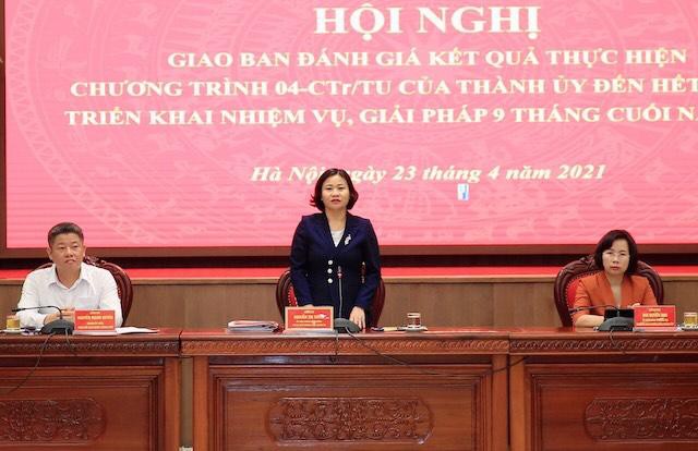 Phó Bí thư Thường trực Thành uỷ Hà Nội Nguyễn Thị Tuyến phát biểu tại hội nghị