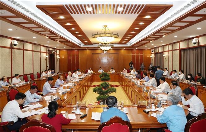 Tổng Bí thư Nguyễn Phú Trọng chủ trì cuộc họp cho ý kiến về tình hình phòng, chống dịch Covid-19