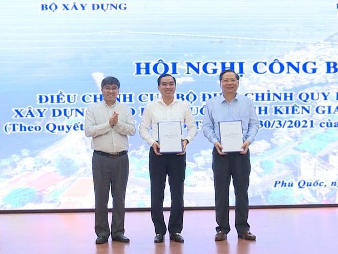 Tháng 4/2021, Bộ xây dựng đã công bố điều chỉnh cục bộ  quy hoạch chung xây dựng đảo Phú Quốc, tỉnh Kiên Giang đến năm 2030. Đây là điều kiện để chính quyền địa phương quản lý đất đai, xây dựng tốt hơn