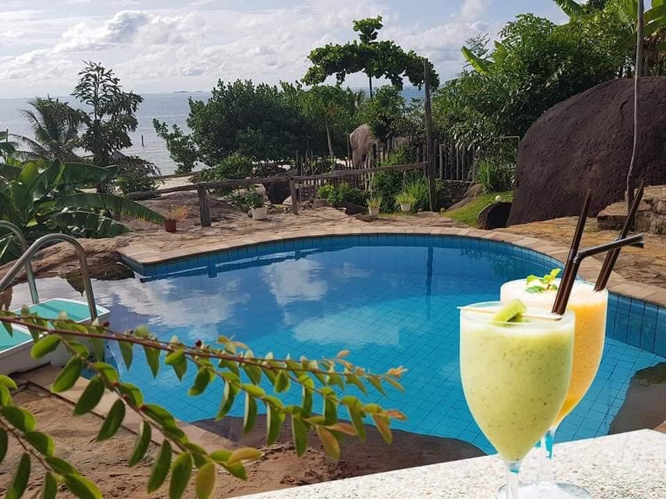 Bán cho thuê resort Cây Sao Hàm Ninh Phú Quốc - Hồ Bơi