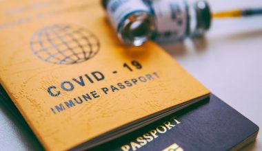 Việt Nam công nhận hộ chiếu vaccine, thí điểm khách du lịch tới Phú Quốc